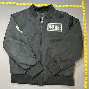 NBA Boys Small (8) Black Boston Celtics Bomber Logo Zip Up Jacket